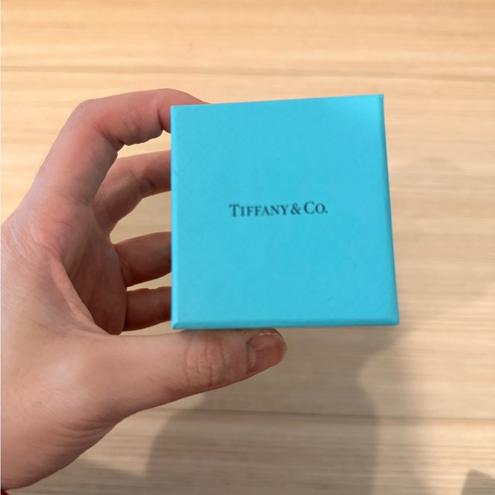 Tiffany and Co Leather Ring Box - Picture 5 of 6